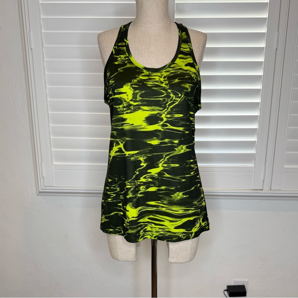 Like New Nike Dri-Fit Tank Size Large